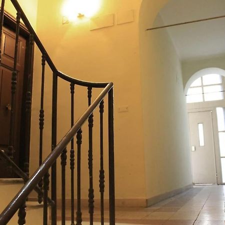 Near Colosseum By Varental 2Br + 1Sb Rome Bagian luar foto