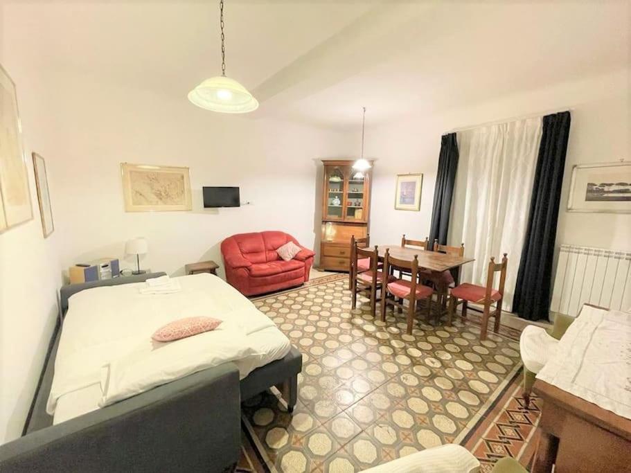 Near Colosseum By Varental 2Br + 1Sb Rome Bagian luar foto