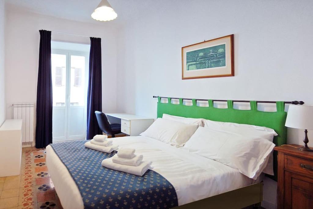 Near Colosseum By Varental 2Br + 1Sb Rome Bagian luar foto